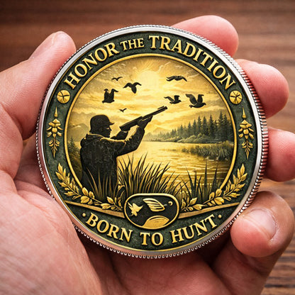 Born To Hunt Printed Commemorative Coin With Pocket Hug Leather Keychain